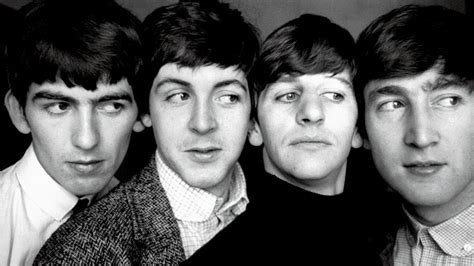 T­h­e­ ­B­e­a­t­l­e­s­’­ı­n­ ­5­6­ ­y­ı­l­l­ı­k­ ­ş­a­r­k­ı­s­ı­n­a­ ­k­l­i­p­:­ ­O­ ­a­y­r­ı­n­t­ı­ ­d­i­k­k­a­t­ ­ç­e­k­t­i­
